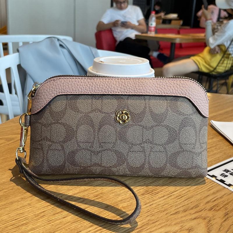 2025 New Handbags Women's Small Bags Fashionable Shoulder Crossbody Bags Trendy Wallets Women's Long Mobile Phone Bags Mom's Style