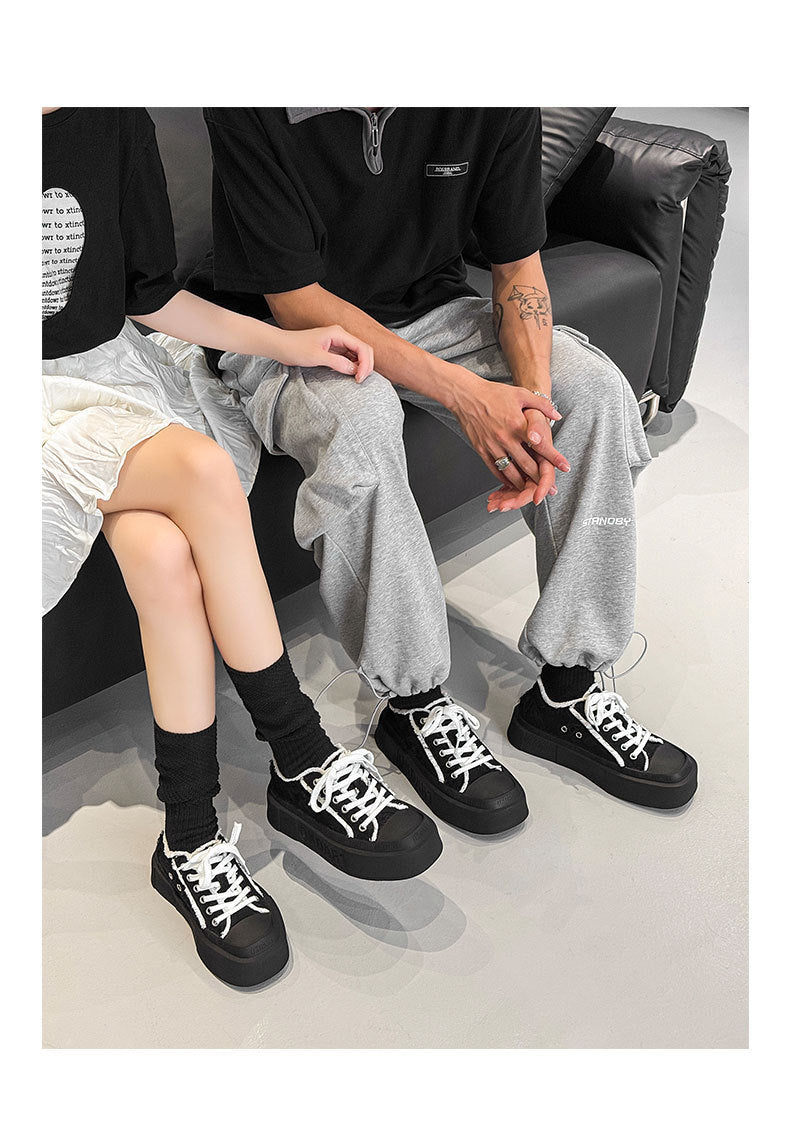 Tenis Blancos Estilo Coreano con Agujetas