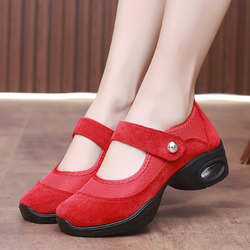 Dancing Shoes Women's Comfortable Soft Sole Square Dancing Women's Shoes Mesh Shoes for Moms Old Beijing Cloth Shoes Thick Sole Work Shoes