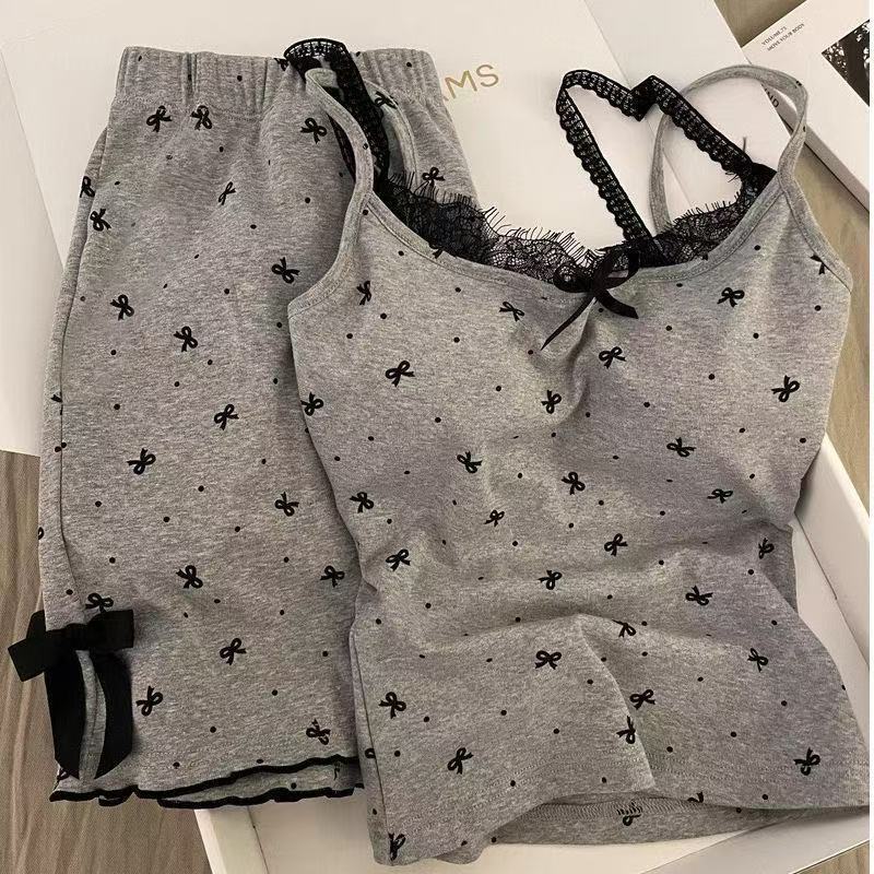 2025 New Sweet and Spicy Style Polo Dot Bow Lace Strap Shorts Pajamas Women's Outwear Home Clothes suit