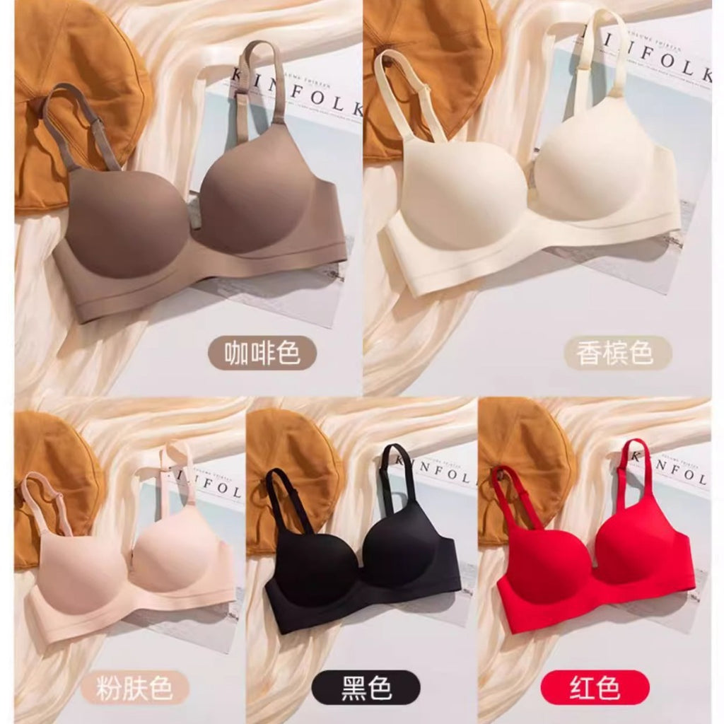 Women's Lingerie for Small Busts, Enhancing and Gathering, Seamless, Push-Up, Wireless, Beautiful Back Bra, Bright Red Bra