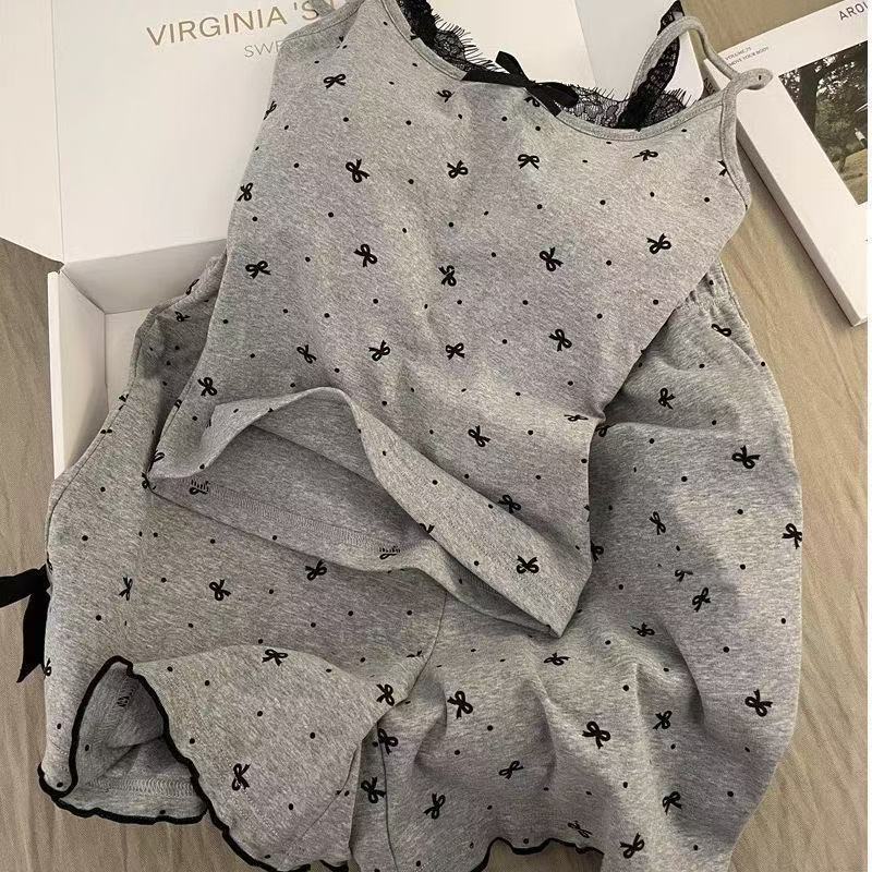 2025 New Sweet and Spicy Style Polo Dot Bow Lace Strap Shorts Pajamas Women's Outwear Home Clothes suit