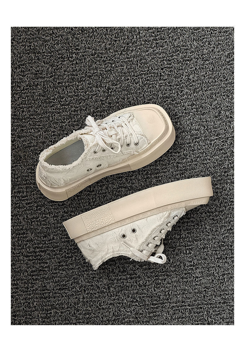 Tenis Blancos Estilo Coreano con Agujetas