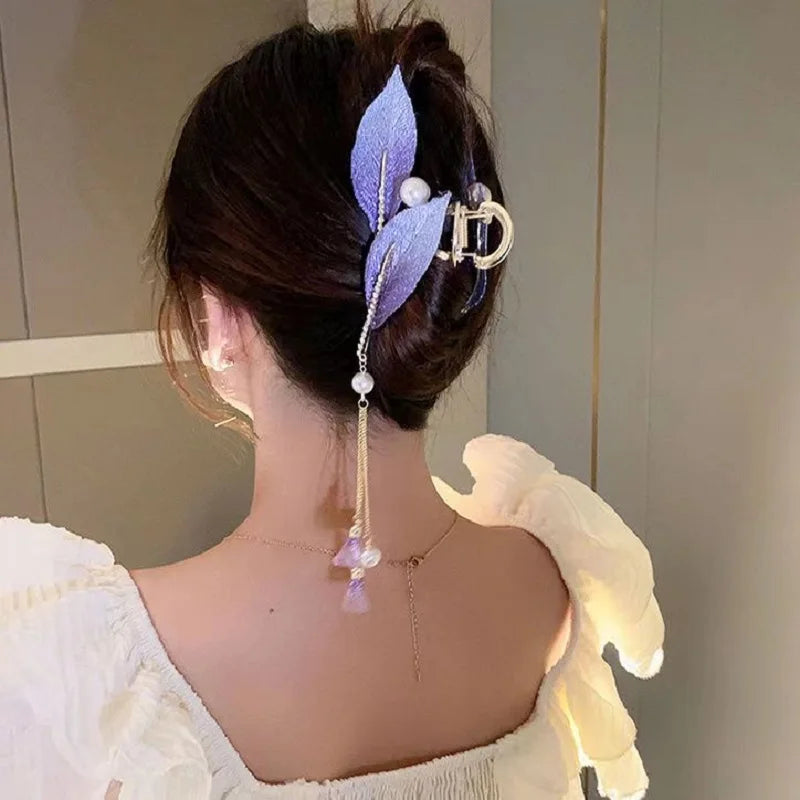 Fashion Rose Tassel Hair Claws Women Shiny Crystal Hair Clip for Girls Exquisite Elegance Headdress Hair Accessoires Korean
