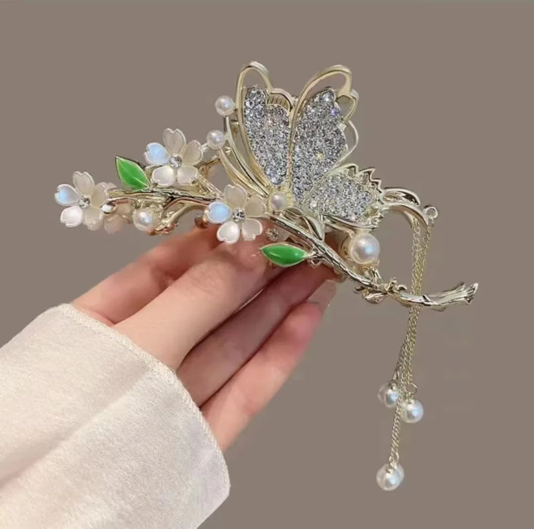 Fashion Rose Tassel Hair Claws Women Shiny Crystal Hair Clip for Girls Exquisite Elegance Headdress Hair Accessoires Korean